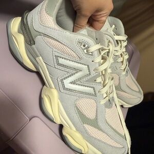New Balance 9060